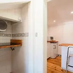 Attic With Balcony In Bairro Alto Lejlighed *
